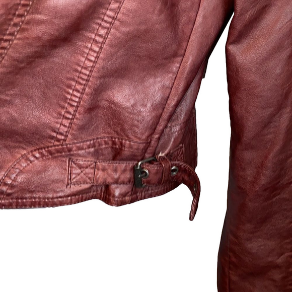 Maurice’s jacket  - Picture 5 of 9